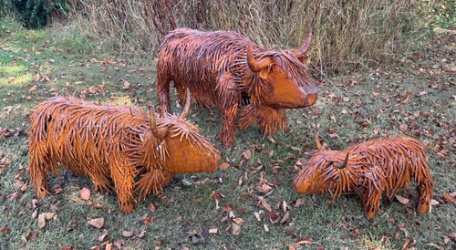 Metal garden sculpture - sculpture,