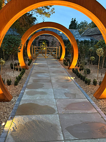 Corten moongate garden - moongate,