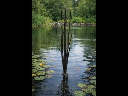 Brown metal garden bullrush - brown,