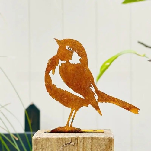 Rusty metal robin bird garden - robin,