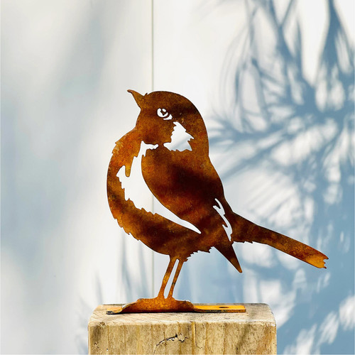 Rusty metal robin bird garden - rusty,